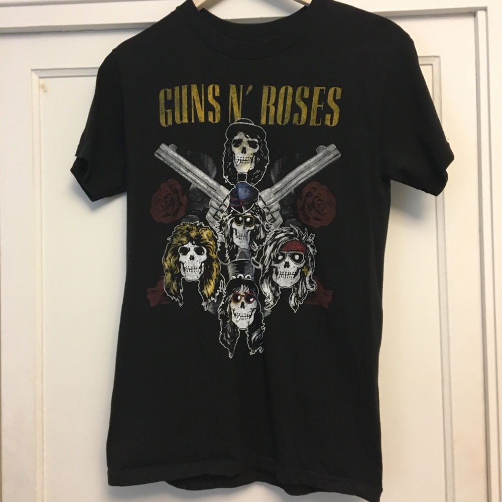 Guns n Roses official black tour t shirt